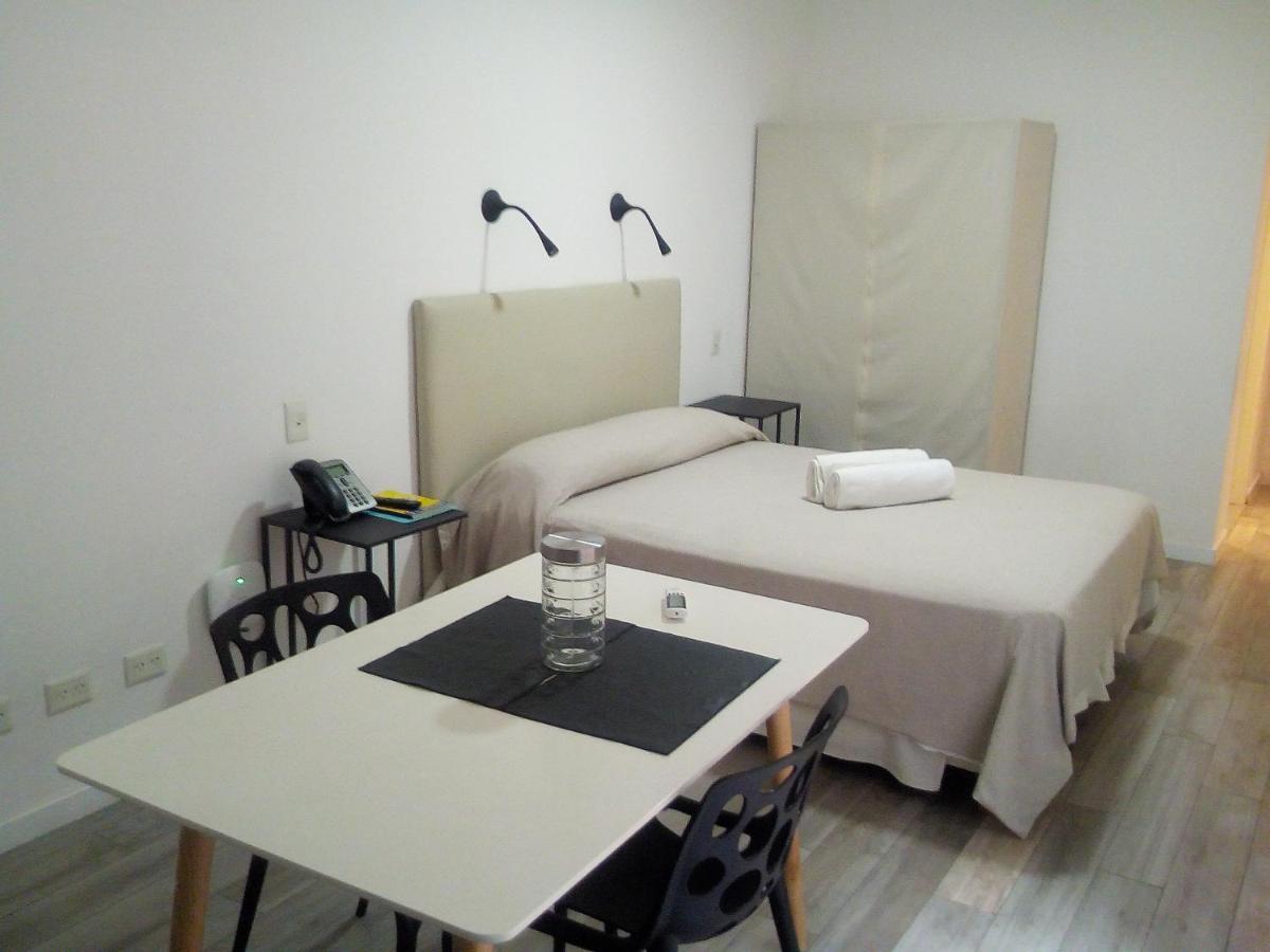 Paraguay 716 We Sleep Buenos Aires Exterior photo